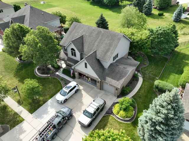 Great Roofing: Roof and Gutter Build in New Lenox, Illinois